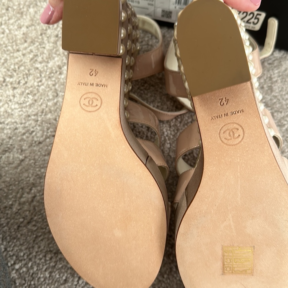 CHANEL Pearl Platform Wedge Sandals Nude Beige-Pink EU size 42 RARE 19P - Picture 9 of 10
